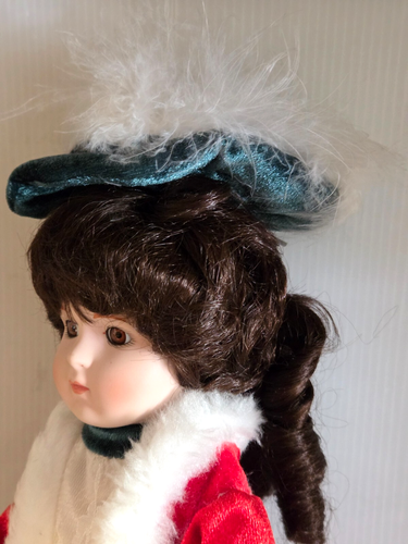 Dynasty Doll Collection Noel Christmas 1988 Porcelain 19" Tags & COA Muff & Hat - Picture 5 of 8