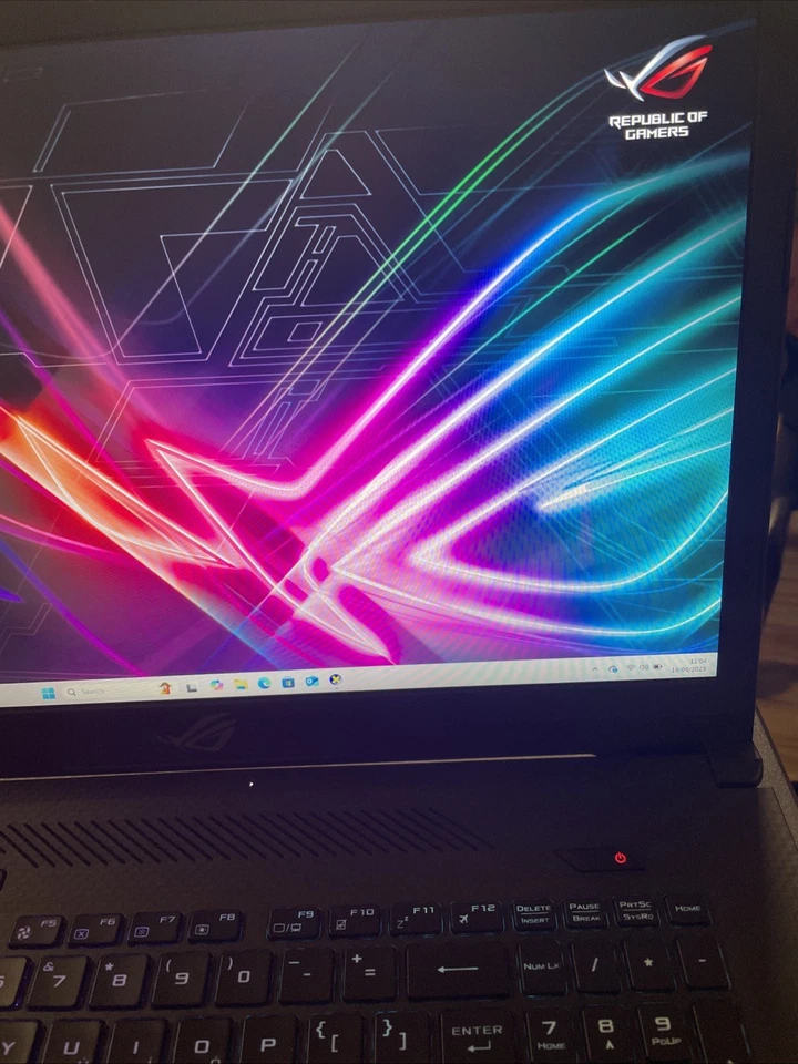 Asus ROG Strix GL703G 17.3” GTX 1060 Core I7 8GB RAM 1TB SSD*PRD* W38-cd13. - Image 4 of 4