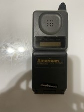 MOTOROLA-Flip Phone Air Touch-MEGA Phone Model 76441wnrsb For Parts Only