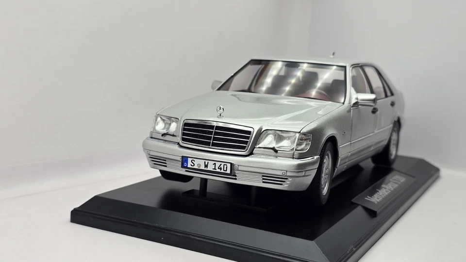 Mercedes-Benz Classe S W140 S320 NOREV DEALER 1:18 - Imagen 2 de 4