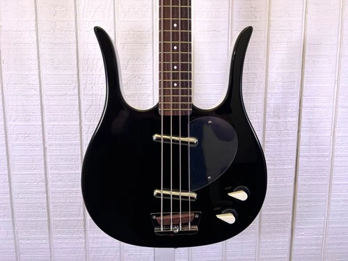 Danelectro Longhorn Bass Black 117801