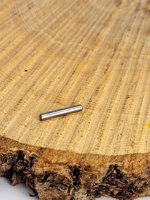 KALASCHNIKOW EAST GERMAN Soviet Block Retaining Pin