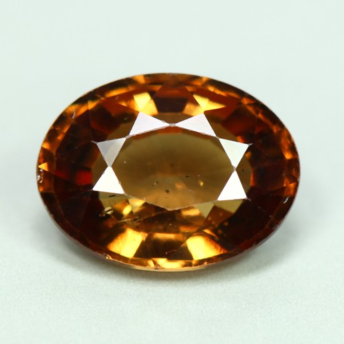3,75 Cts_Cambio extraordinario_100 % cambio de color natural granate_Sri Lanka - Imagen 2 de 5