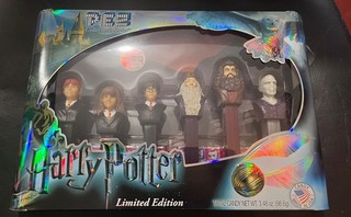 HARRY POTTER LIMITED EDITION PEZ DISPENSER SET NEW IN BOX #017375/100000