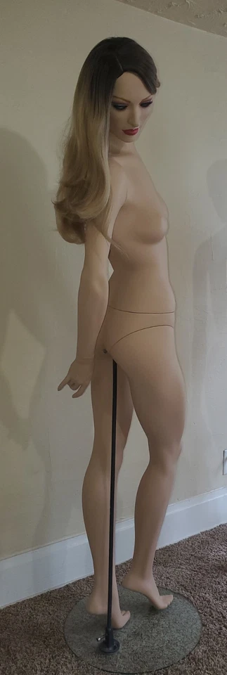 Fabuloso Maniquí Greneker JR. De Colección Años 90 Fabulosamente Reacondicionado Foto 3 de 4