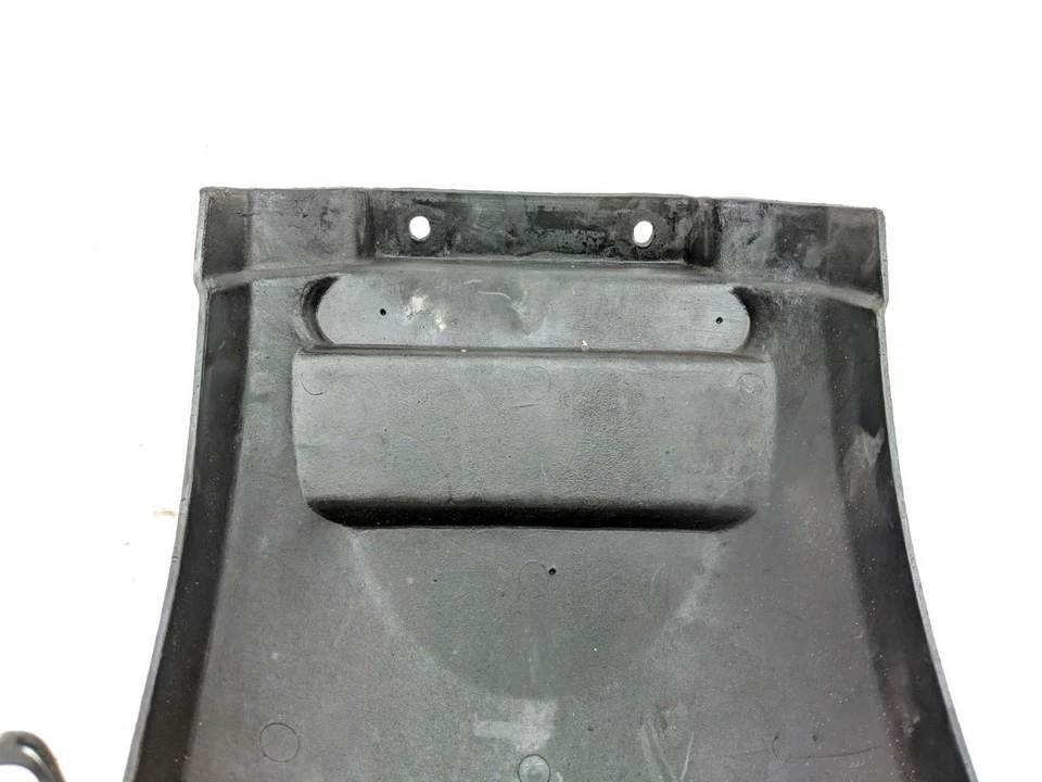 Cubierta interior guardabarros rueda trasera 86 Suzuki Cavalcade GV 1400 63112-24A0 Foto 3 de 4