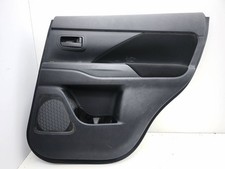 Porte arrière et accessoires Mitsubishi OUTLANDER