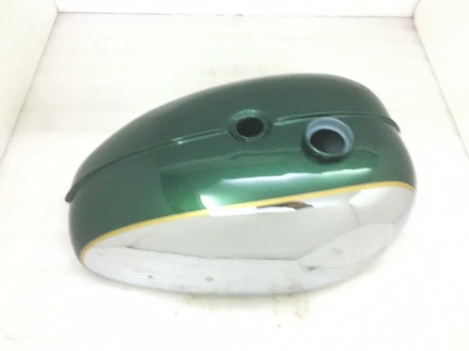 Tanque pintado BSA A65 Thunderbolt británico verde y cromo |Apto para Foto 4 de 4