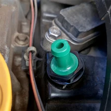 11810-8J102 PCV Valve For Nissan 350Z Altima Maxima Pathfinder Infiniti FX35 Q50