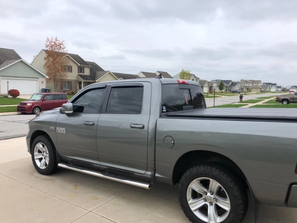 AVS Vent Visors Rain Guards for 2009-2018 Ram 1500 Crew Cab – Window Deflectors Foto 3 de 4