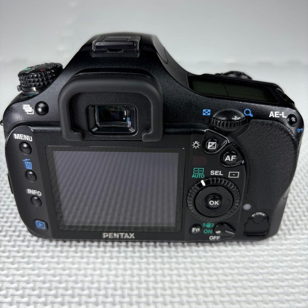 PENTAX K20D DSLR Camera with 18-55mm Lens High Quality 14MP CMOS