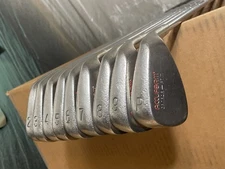 Accuform Canada “Player Tour Model” Stiff Flex Complete Golf Club Iron Set 2-PW