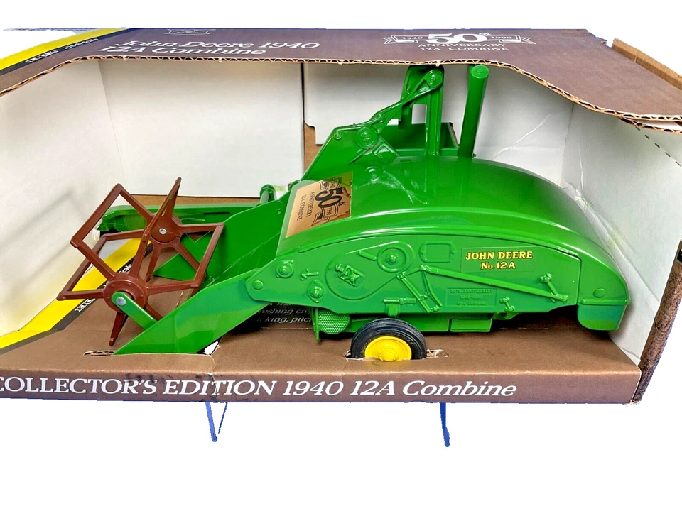 1991 ERTL, John Deere 1940 12A Combine, 1/16, 50th Ann. Collector's Edition, NIB - Image 3 of 4
