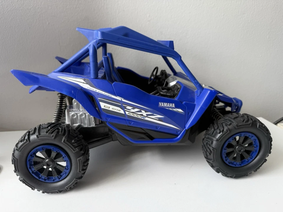 Yamaha YXZ 1000R GYTR Buggy Escala 1/18 Diecast y Modelo de Plástico - AZUL Foto 3 de 4