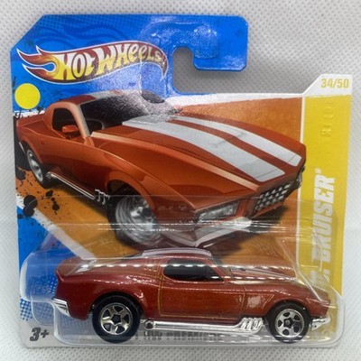 Hot Wheels Blvd Bruiser 2011 34/244 HW Premiere 34/50 Red Short Card