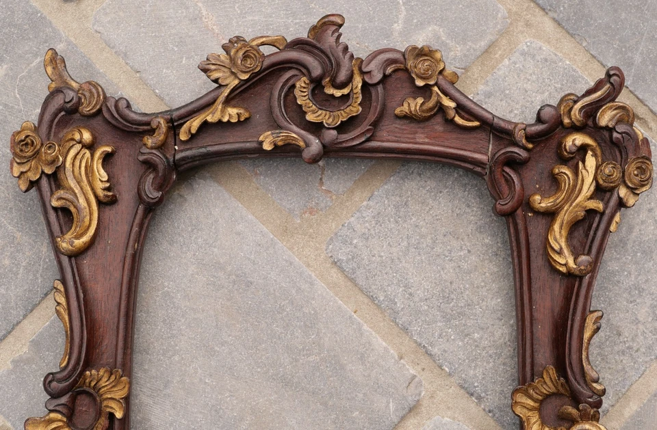 Cadre ancien acajou sculpté doré décor rocaille Louis XV époque Napoléon III - Photo 2/4