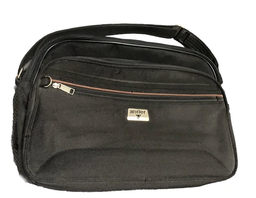Antler Laptop Bag With Shoulder Strap.Black with 2 Large Compartments vtd
