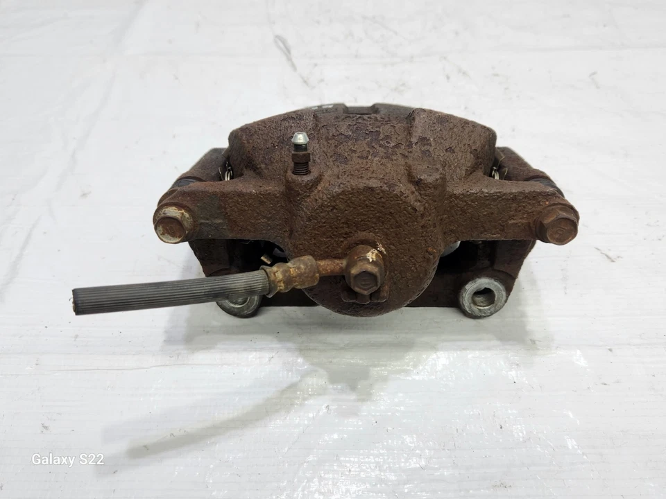 Pinza de freno delantera izquierda lado del conductor Nissan Rogue Sport 2017-2022 OEM 410114BA0C Foto 2 de 4