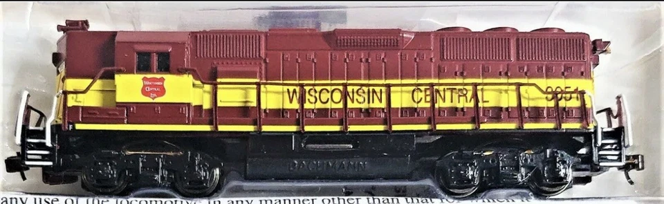 Wisconsin Central, N Scale EMD GP50 Diesel Locomotive, Road#3051, Bachmann 61297 - Image 3 of 4