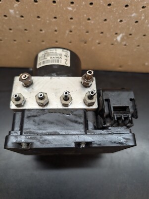 2005 VOLVO P30643979 30643982 S60 V70 S80 XC90 ABS Pump Brake