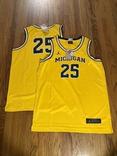 NWT Jordan Michigan Wolverines Maize 25 Limited Basketball Jersey Size Large