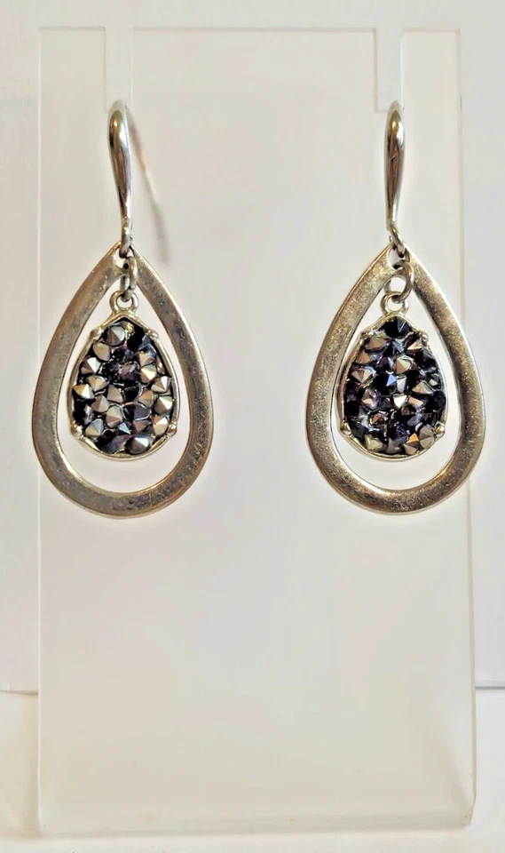 Vintage Silver Tone Black Hematite Teardrop Dangle Hook Costume Fashion Earrings - Image 2 of 4