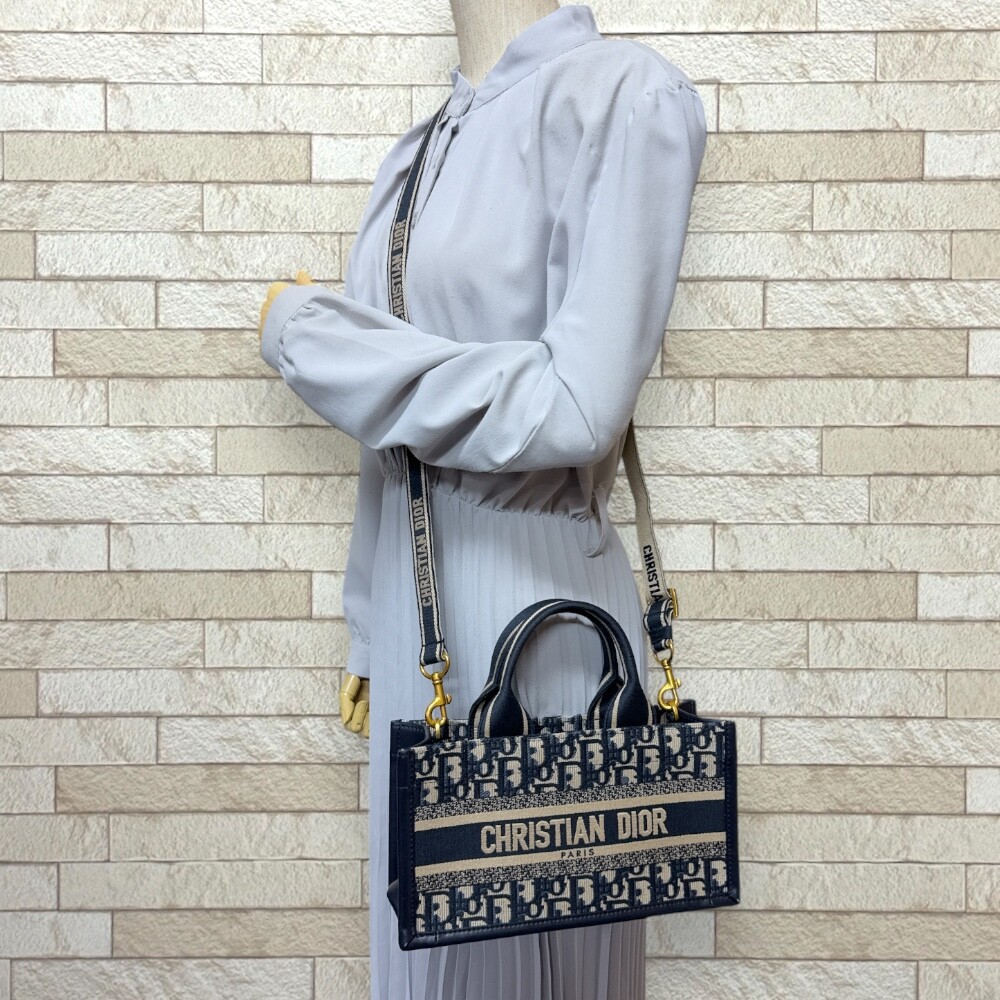 Dior Shoulder Bag M1326CZBB_M928 canvas leather 2WAY East Dior Shoulder Bag M1326CZBB_M928 canvas leather 2WAY East