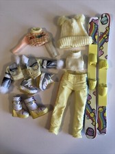Rainbow High Winter Break Sunny Madison Clothes Accessories 8 Pieces /sets