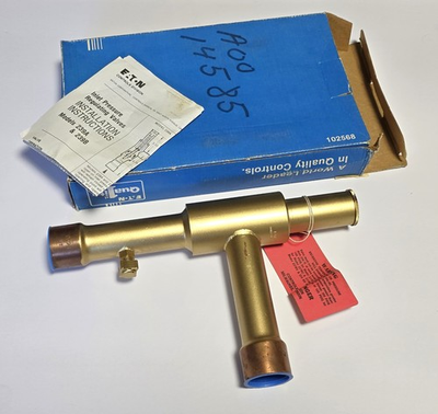 #ad Eaton Model 239B Inlet Pressure Regulation Valve 1 1 4quot; Orfice New $134.86