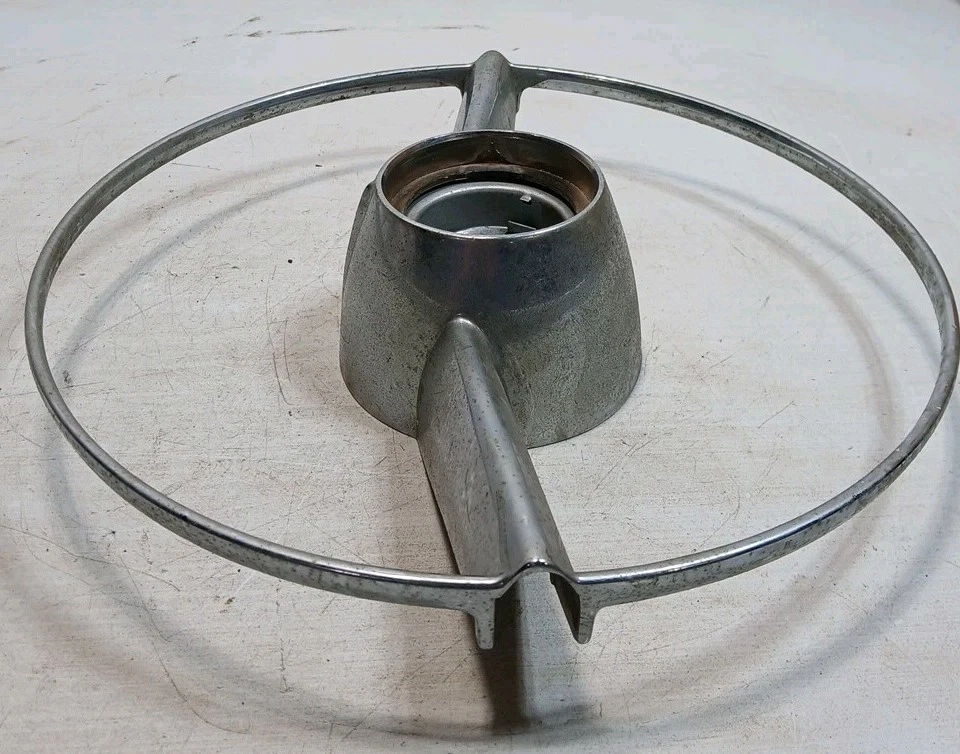 1954 Nash Statesman anel de buzina de volante P/N 3134655 - Imagem 3 de 4