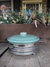 Vintage USA Turquoise Geometric Square Casserole Crock w/Lid & Carryin Container