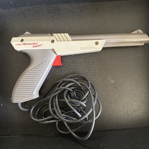 Nintendo Zapper Light Gun Controller Grey Gray OEM Official Tested NES-005