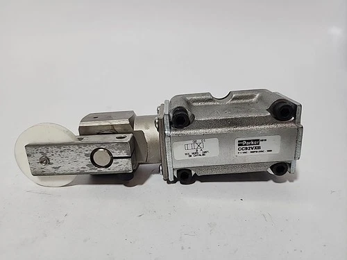 PARKER UNIDIRECTIONAL ROLLER LVR  CC92VXB  (New No Box)