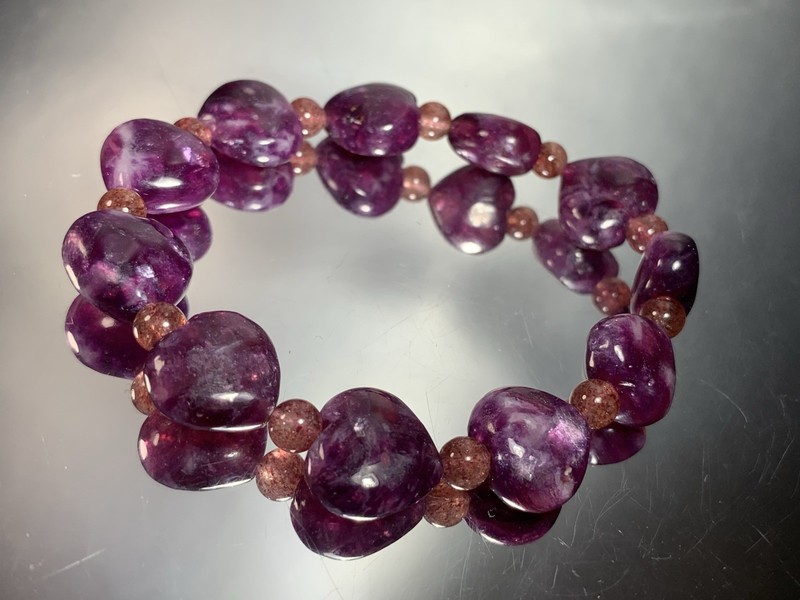 High Grade Natural Purple Mica Heart Shape Bracelet