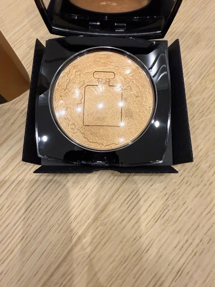 Chanel Eclat Lunaire Illuminating Face Powder Puder Highlighter neu Weihnachten - Bild 3 von 4