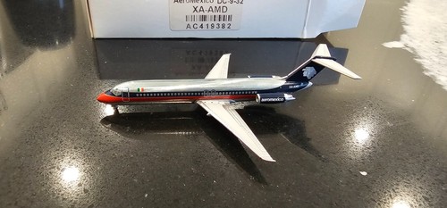 Aeroclassics Aeromexico DC-9-32 1:400 ACXAAMD 1990 Cols Fuselaje Pulido XA-AMD - Imagen 2 de 10