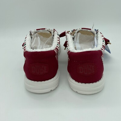 Hey Dude Wally Merry Fishmas Sweater Shoes Christmas Red  display picture 1