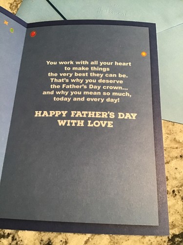Tarjeta de felicitación Feliz Día del Padre Papá Rey por un Día dorada 5,5""x 8"" distintiva - Imagen 4 de 8