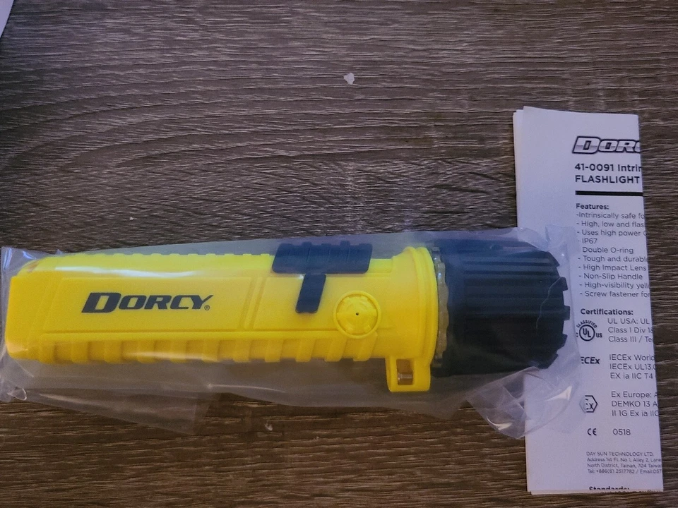 Dorcy 41-0091 Pro Series 157 lúmenes. Certificado para uso en entornos peligrosos Foto 2 de 3