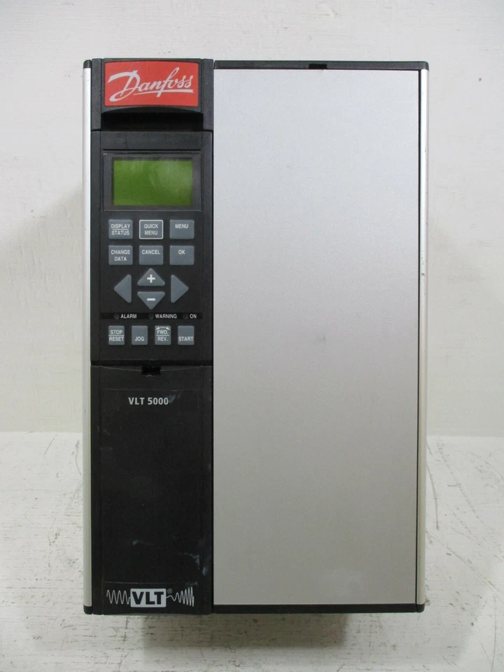 Danfoss VLT5004-PT5C20STR3DLF00A00C0 3-HP Inverter Drive 3HP 2.2kW 175Z0137 - Image 2 of 4