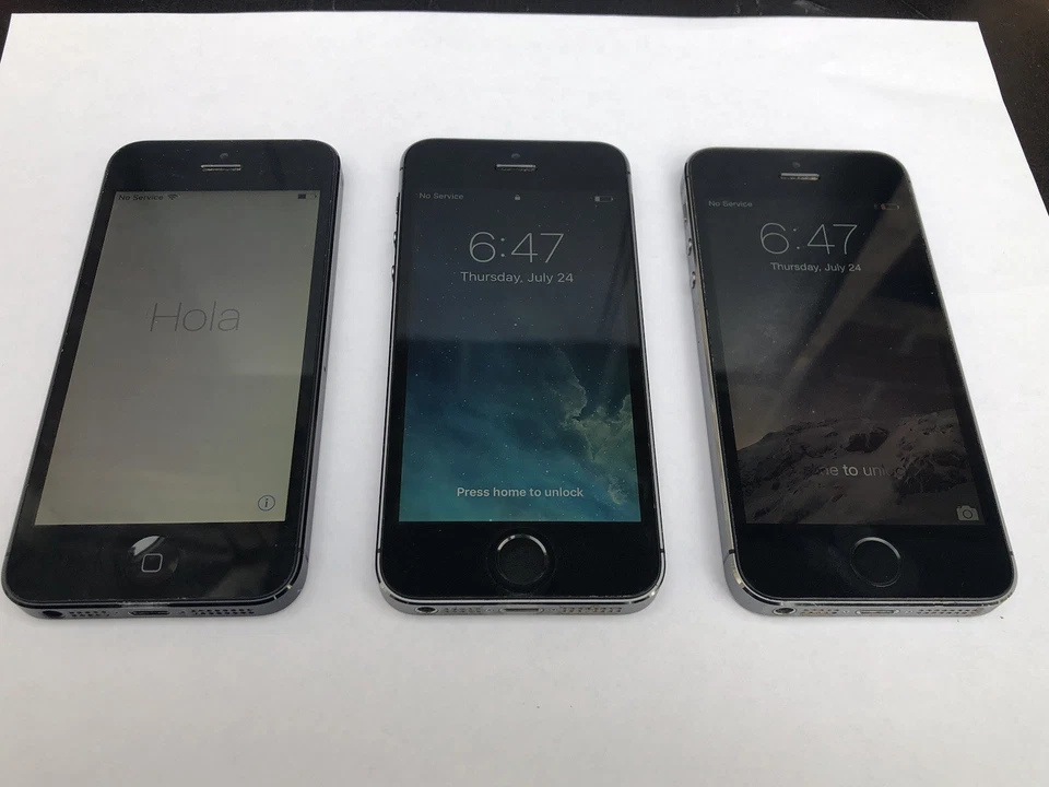 Lote paquete Apple iPhone 5/5S para piezas Foto 2 de 4