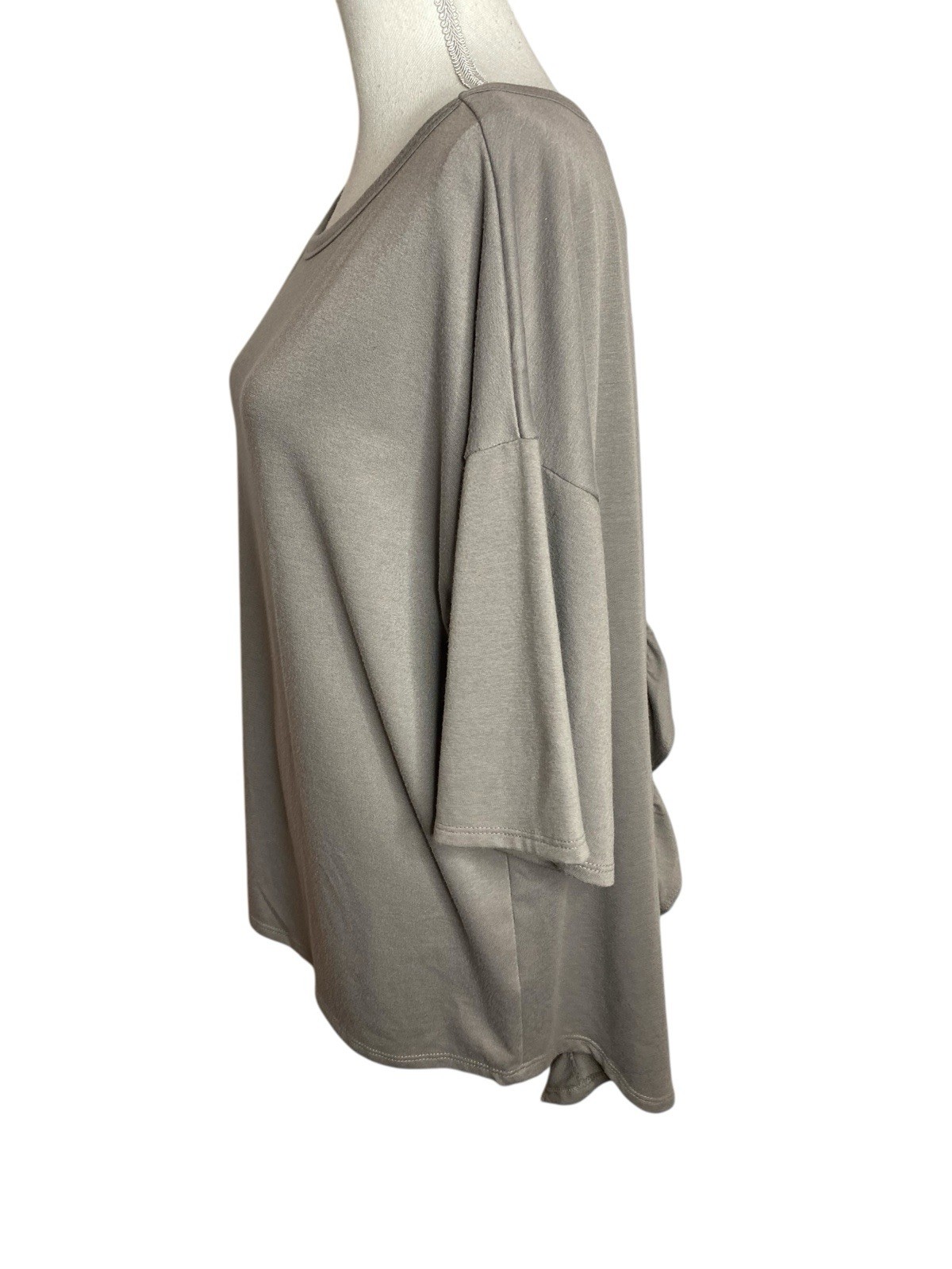 Three Bird Nest Medium Brown Ruffle Split Back To… - image 9