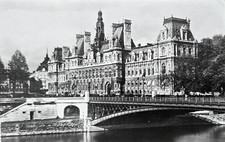 Paris Hotel de Ville 1960s old card cpa