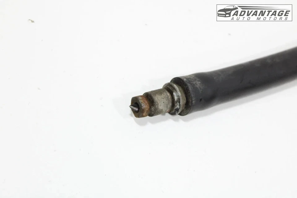 Manguera de freno pinza trasera derecha Cadillac CT4 2020-2024 AWD 84829315 OEM Foto 3 de 4