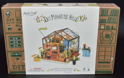 New Hands Craft ~ DIY Mini House ~ Cathy's Flower House