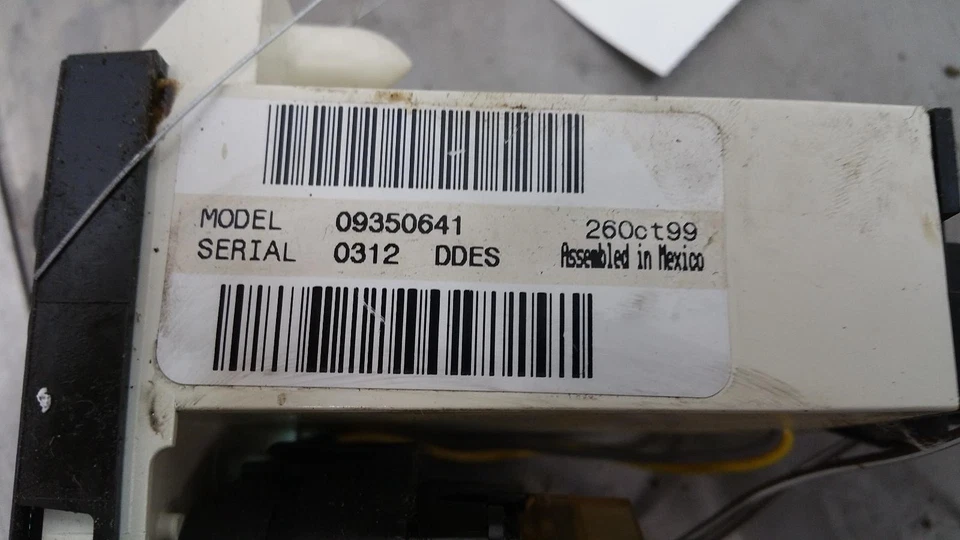 Control de calefacción de tablero Chevy Cavalier con CA con descongelación trasera 09350641 00 01 02 Foto 2 de 4