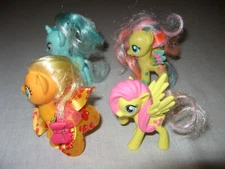 Lot Of Four My Little Pony Action Figure Ponies Apple Jack Shutterfly Lyra