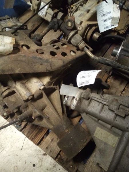 Transfer Case 6 Cylinder Automatic Transmission Fits 93-95 NISSAN PICKUP 48096 Foto 2 de 2