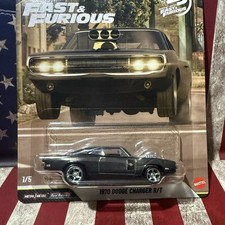 Hot Wheels Fast & Furious 1:64 1970 Dodge Charger R/T & Dodge Challenger 