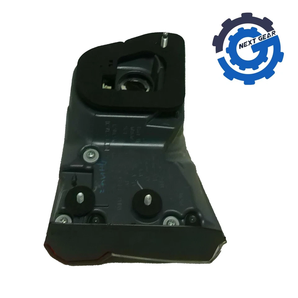 Luz de respaldo interior izquierda OEM Toyota para Lexus RC 350 RC 300 2015-19 81591-24090 Foto 4 de 4